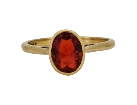 Fire opal Solitaire Dress Ring 18ct Yellow Gold Oval Cut Vintage 