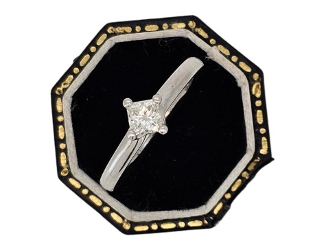 Diamond Solitaire Ring Platinum Princess Cut 0.40ct F-G Colour Vs Clarity Claw Set