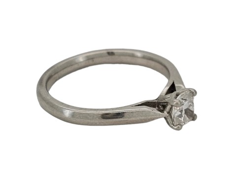 Diamond Solitaire Ring Cushion Cut 0.34ct Gia Certified E Colour Vs2 Clarity Platinum 