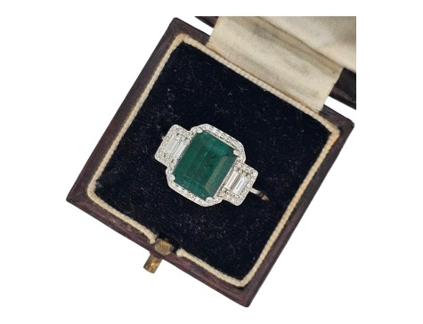 Emerald & Diamond Statement Cocktail Dress Ring 3.00ct Emerald 14kt White Gold 1.00ct Diamond 