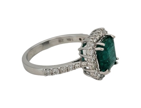 Emerald & Diamond Halo Cluster Ring 18ct White Gold 2.28ct Emerald 0.61ct Diamond 