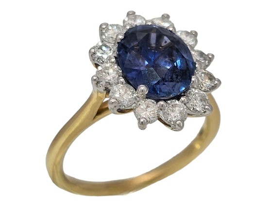 Sapphire & Diamond Cluster Ring 18ct Yellow Gold 2.66ct Oval Cut Sapphire 