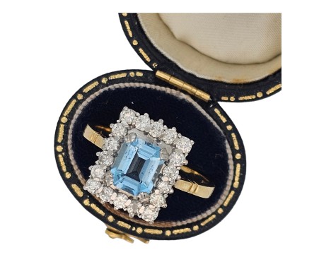 Aquamarine & Diamond Cluster Dress Ring 18ct Yellow Gold Oblong 2.50ct 