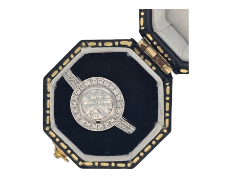 Diamond Solitaire Halo Cluster Ring 18ct White Gold 1.37ct Brilliant Cut 1.01ct Centre