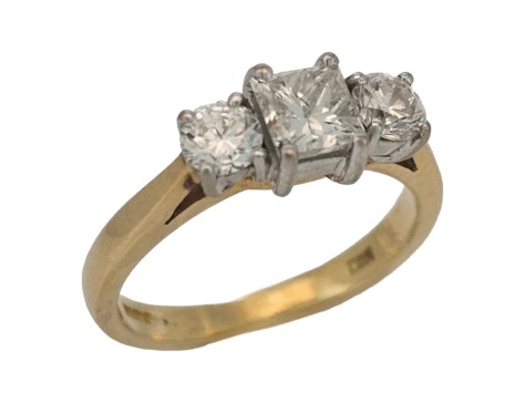 Diamond Three Stone Trilogy Ring 18ct Yellow Gold 1.04ct Certified H Colour vs1 Clarity Princess & Brilliant Cut 