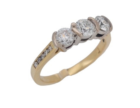 Diamond Three Stone Trilogy Ring 18ct Yellow Gold 0.85ct H Colour vs2 Certified H W Tankel Glasgow