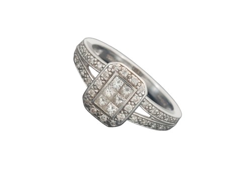 Diamond Cluster Dress Ring 18ct White Gold Split Tapered Shank 0.33ct 