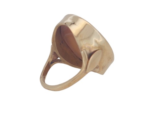 Large Carved Banded Agate Intaglio Signet Ring Georgian Figure 9ct Gold shank