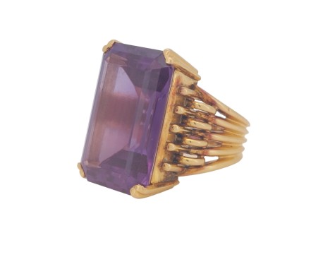 Superb Quality Vintage 18ct Gold Synthetic Colour Change Corundum Alexandrite Dress Cocktail  Ring