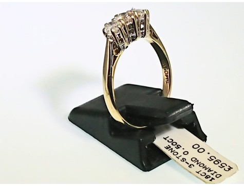 18ct Gold 0.50ct Diamond 3 stone Trilogy Ring