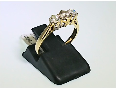 18ct Gold 0.50ct Diamond 3 stone Trilogy Ring
